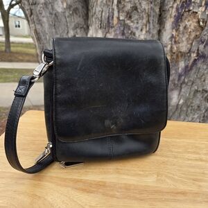 HOBO Black Leather Compact  Bag